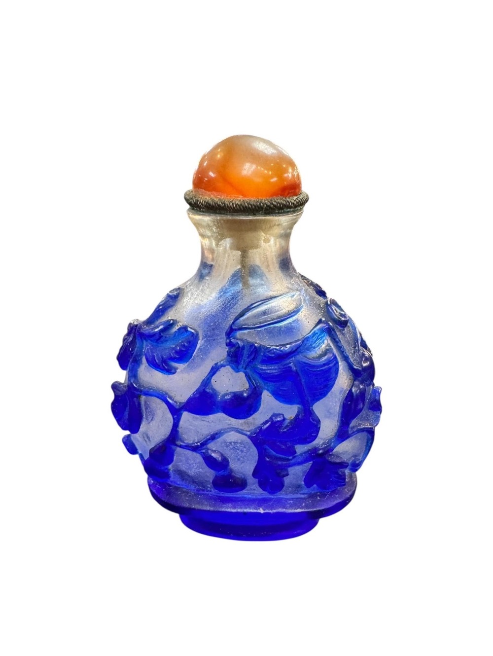 Antique Chinese Cameo Glass Snuff Bottle with Agate Top